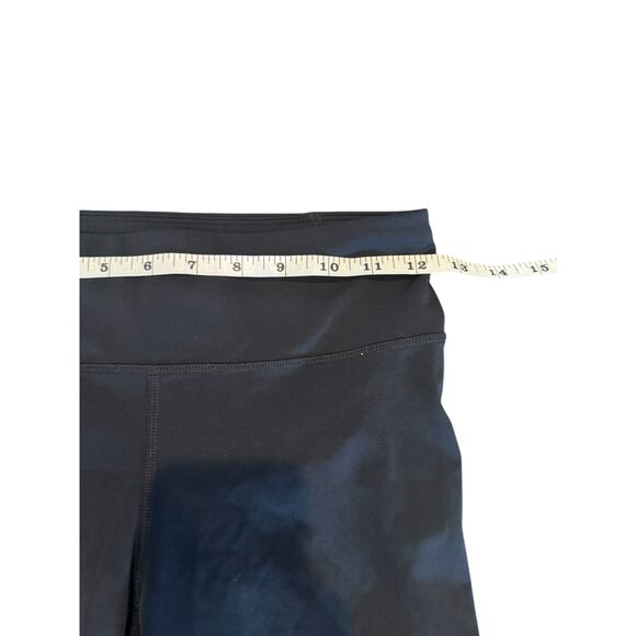 Under Armour HeatGear Black Capri Women’s Athletic Workout Leggings Small - Picture 7 of 8